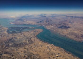 Irã contesta Trump e diz que Ormuz seguirá sob controle de Teerã