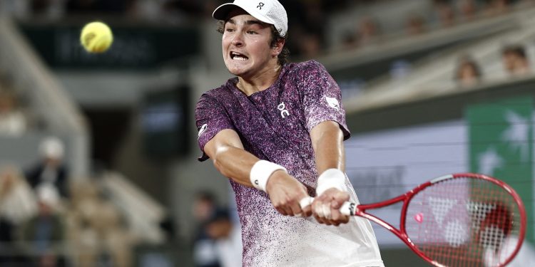 João Fonseca perde para tcheco e é eliminado de Roland Garros após campanha histórica