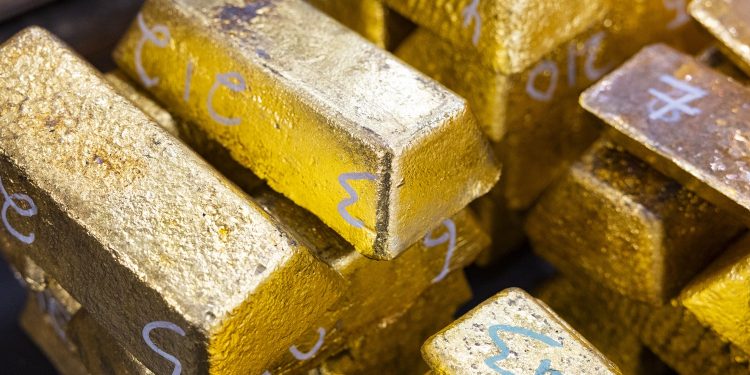 Ouro fecha em alta com alívio em preços do petróleo ante negociações no Oriente Médio